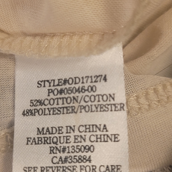 Sleevless dress - Picture 3 of 3